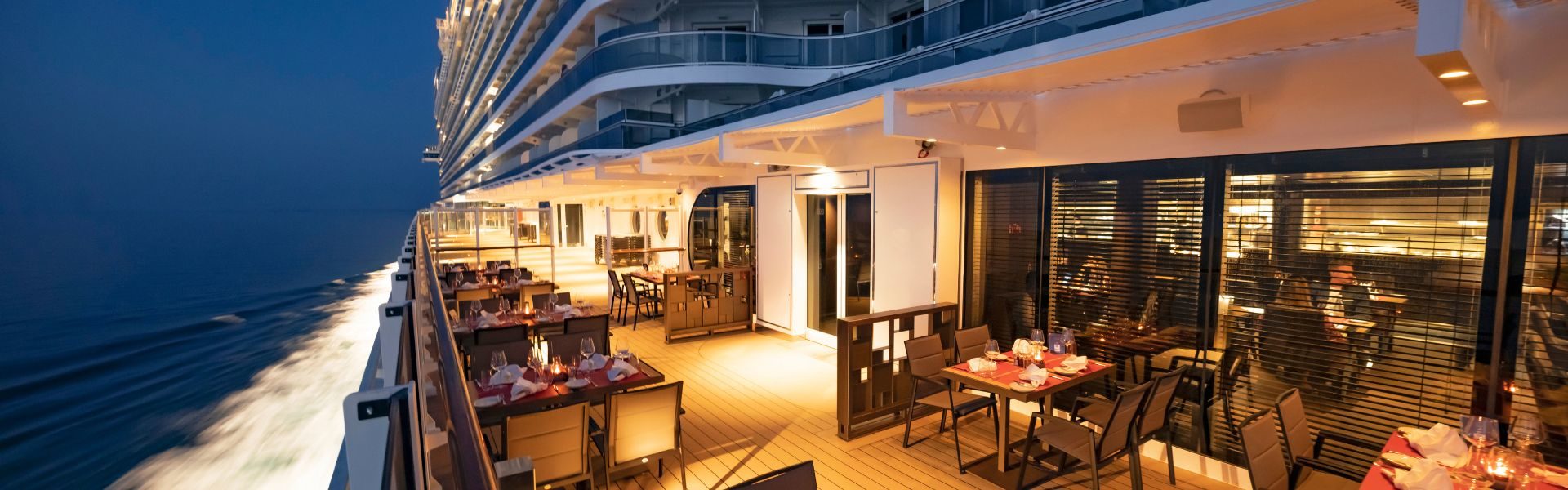 Více volnosti při večeři na palubě: MSC Cruises nabízí flexibilní „Dine on Your Time“ a třetí čas servírované večeře