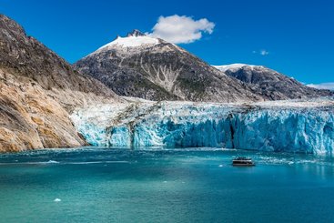 Proplutí fjordem Endicott Arm k ledovci Dawes