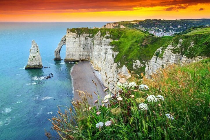 Cherbourg - Pobřeží Normandie poblíž Cherbourgu