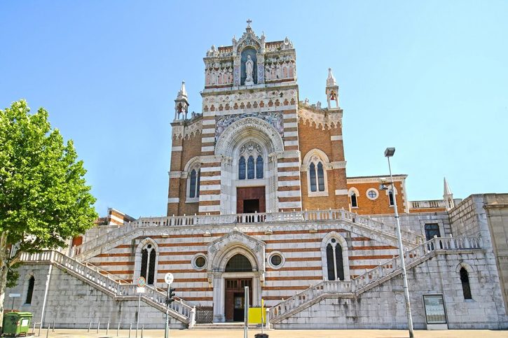 Rijeka - Kapucínský kostel Panny Marie Lurdské (Crkva Gospe Lurdske)