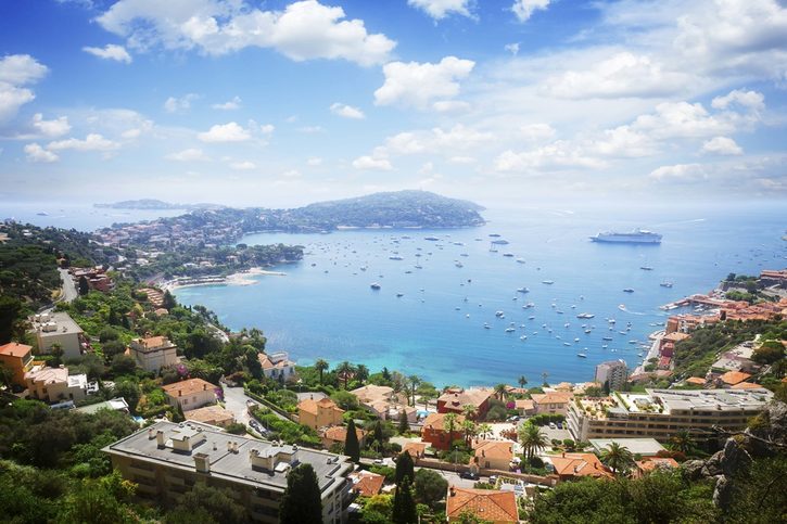 Villefranche-sur-Mer - Pohled na pobřeží 
