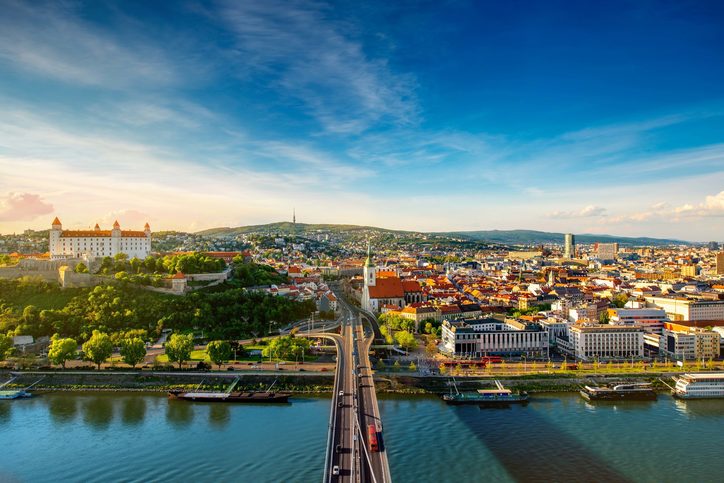 Panoramatický výhled s hradem a Starým Městem, Bratislava