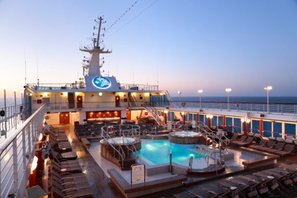 Otevřená paluba - Azamara Onward