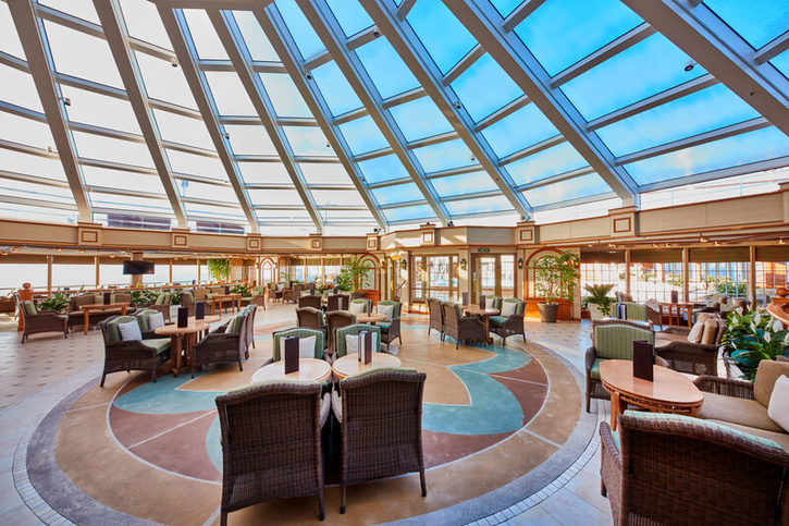 Garden Lounge - Queen Elizabeth