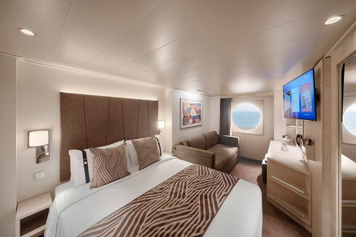 Čtyřlůžková kajuta Deluxe s oknem - MSC World Asia