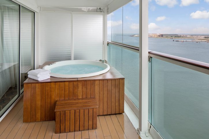 Royal Suite, privátní vířivka - Liberty of the Seas