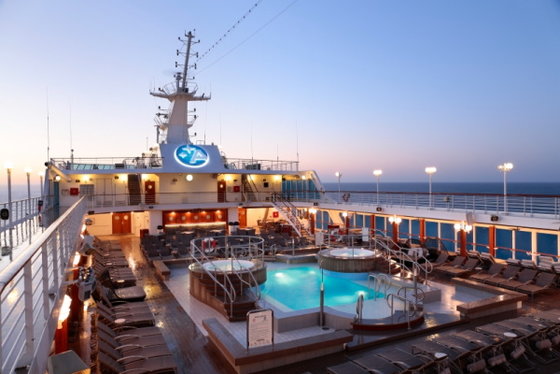 Otevřená paluba - Azamara Onward