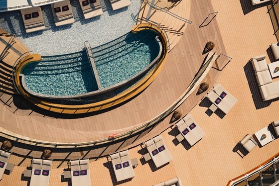 Helios Pool - Explora VI