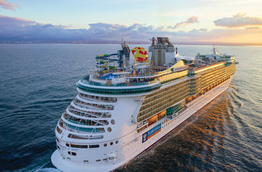 USA, Bermudy z Cape Liberty na lodi Independence of the Seas